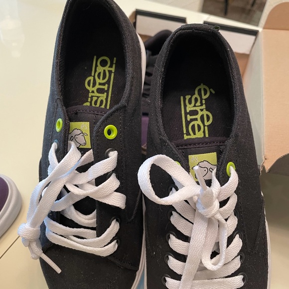 🎄🎄NWOB ES mens Skate sneaker. - Picture 1 of 6